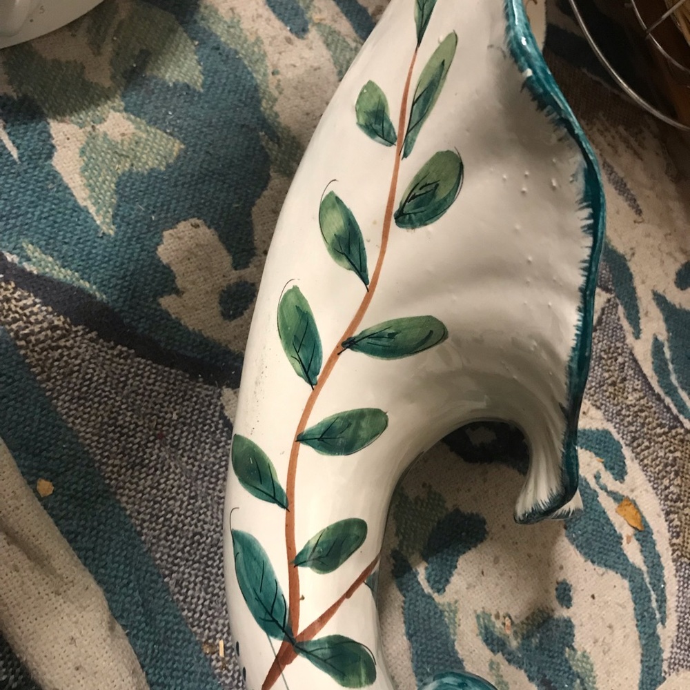 Hand painted dish - Picture 11 of 15
